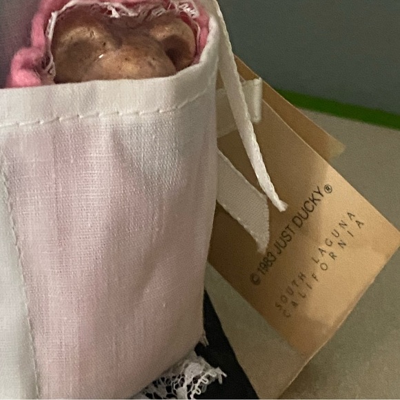 Just Ducky Ducks and Friends Nannie Cow with Babies - Picture 3 of 5